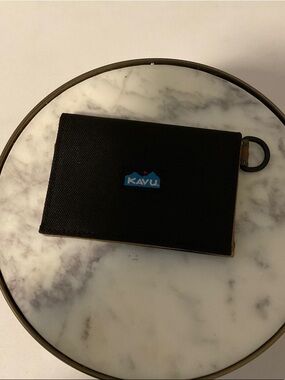 Kavu Black Canvas Bi-Fold Wallet with Blue Logo and Key Ring